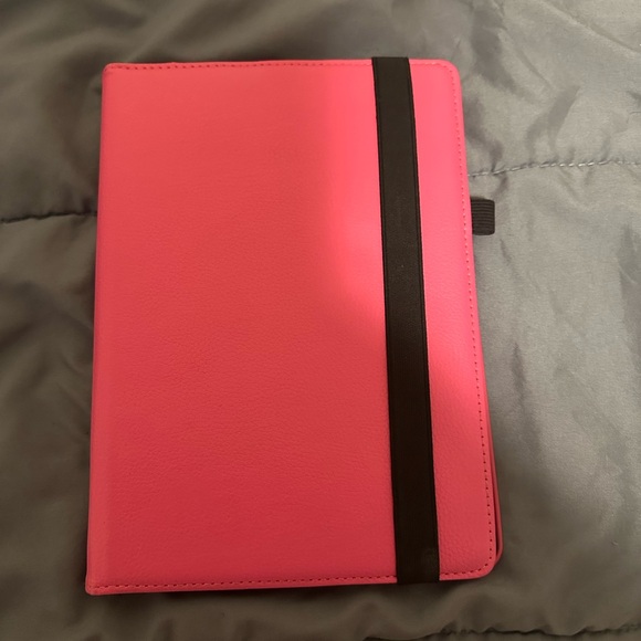 Apple iPad 5th Generation - Picture 9 of 10